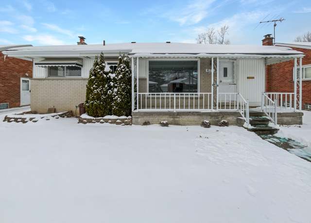 Property at 677 Belton St, Garden City, MI 48135, 3 beds, 1.5 baths