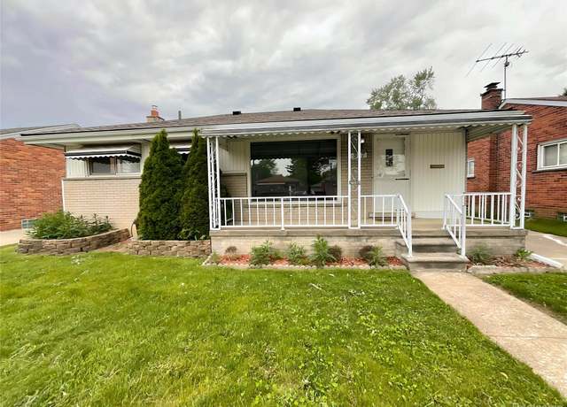 Property at 677 Belton St, Garden City, MI 48135, 3 beds, 1.5 baths