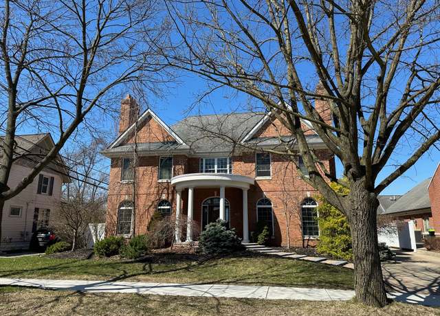 Property at 517 Oak St, Rochester, MI 48307, 4 beds, 3.5 baths