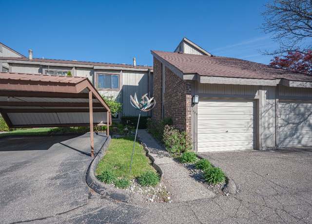 Property at 7455 Brynmawr Ct #31, West Bloomfield, MI 48322, 2 beds, 2 baths