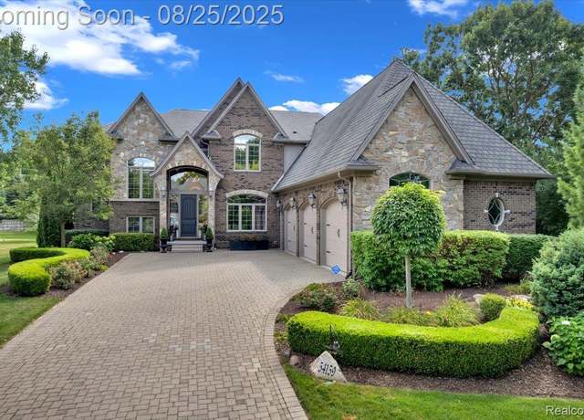 Property at 54159 Deer Ridge Ct, Rochester, MI 48307, 4 beds, 5 baths