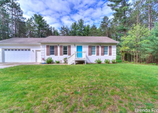 Property at 7561 Wiczer Dr, Whitehall, MI 49461, 3 beds, 2 baths