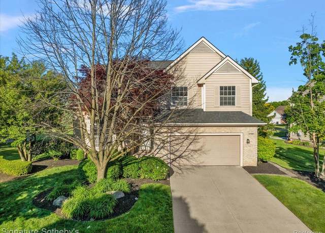 Property at 31190 Kingsley Ct, Novi, MI 48377, 4 beds, 3 baths