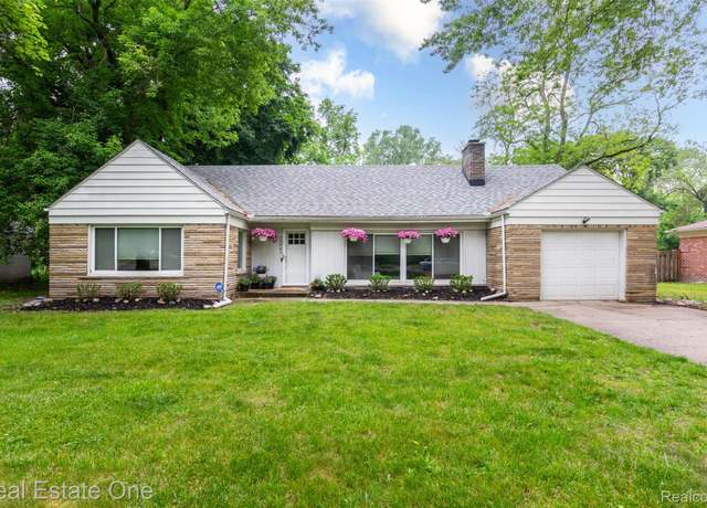 Property at 22485 Fairway Dr, Southfield, MI 48033, 2 beds, 1 bath