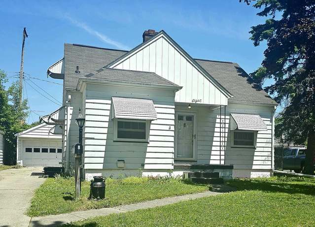 Property at 8 Southlawn Ct, Saginaw, MI 48602, 3 beds, 1 bath