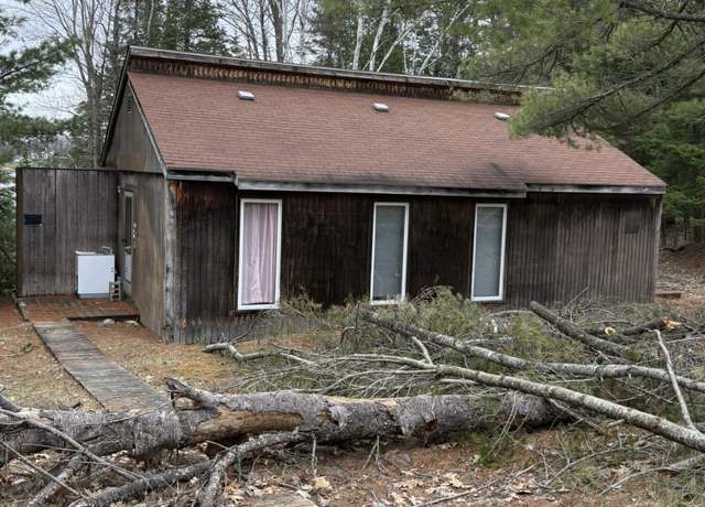 Property at 9961 Lower Chub Lake Rd, Gaylord, MI 49735, 4 beds, 1 bath