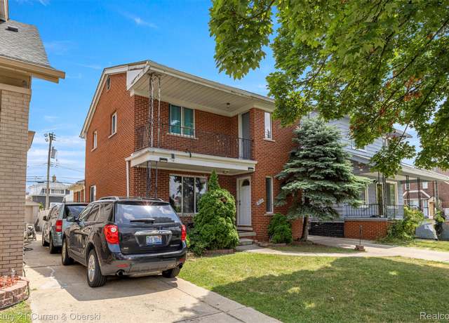 Property at 5110 Maple St, Dearborn, MI 48126, 3 beds, 1.5 baths