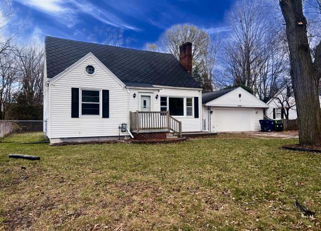 Property at 1060 Cross St, Saginaw, MI 48602, 4 beds, 1 bath