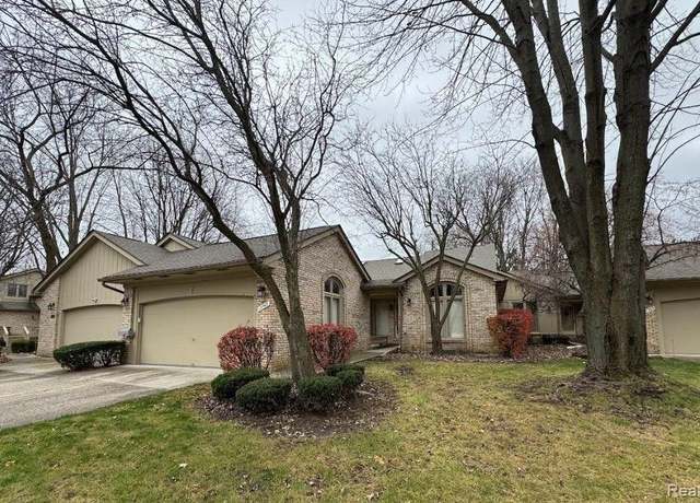Property at 17763 E Kirkwood Dr, Clinton Township, MI 48038, 3 beds, 3 baths
