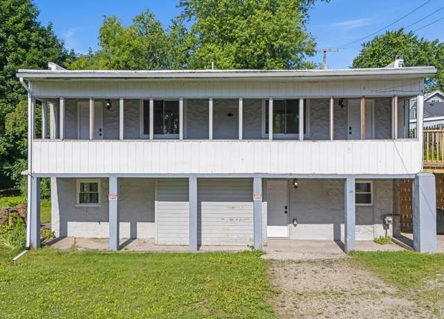 Property at 34 Cross St, Royal Oak, MI 48326, 4 beds, 3.5 baths