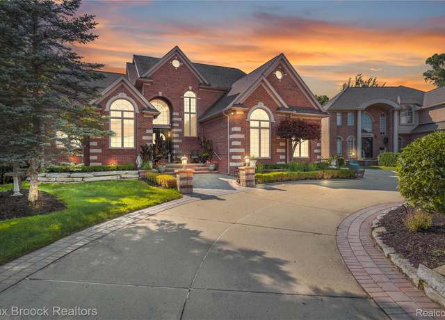 Property at 5679 Branford Dr, West Bloomfield Charter Township, MI 48322, 4 beds, 4 baths