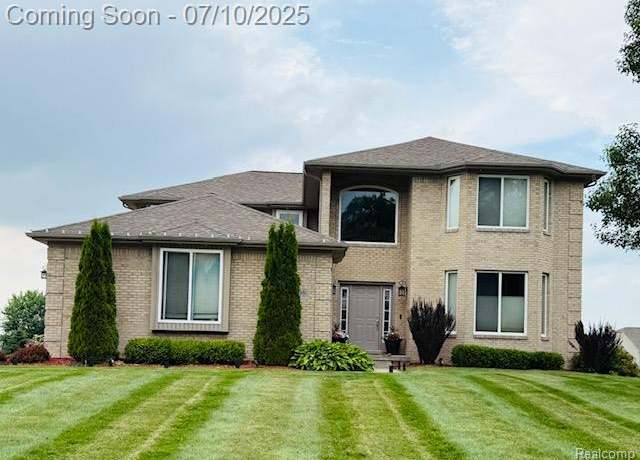 Property at 4436 Newark Cir, Grand Blanc, MI 48439, 4 beds, 2.5 baths