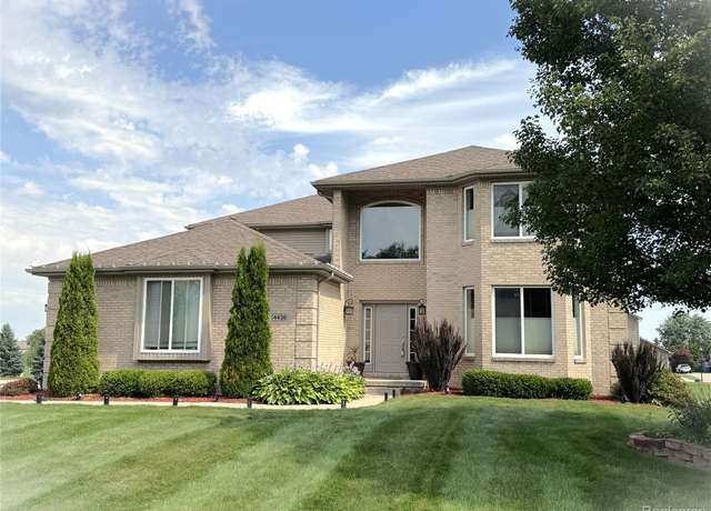 Property at 4436 Newark Cir, Grand Blanc, MI 48439, 4 beds, 2.5 baths