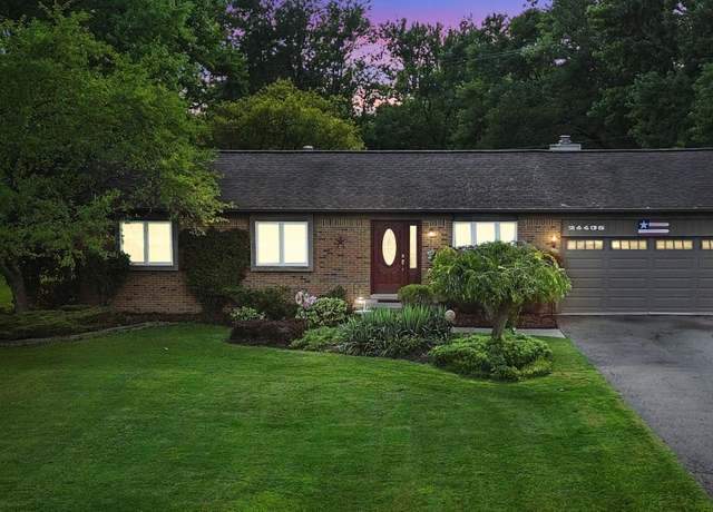 Property at 24435 Springbrook Dr, Farmington Hills, MI 48336, 3 beds, 2.5 baths