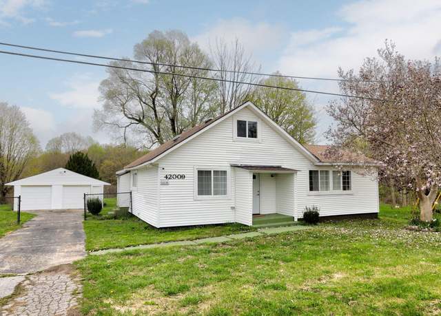 Property at 42009 M-140, Covert, MI 49043, 4 beds, 1.5 baths