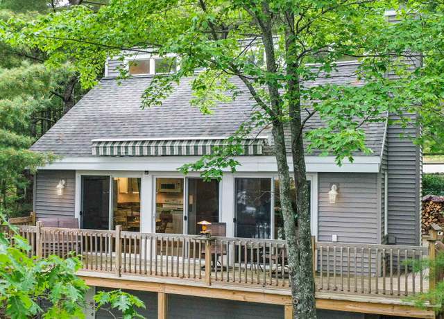 Property at 542 Island View Dr, Traverse City, MI 49696, 2 beds, 1 bath