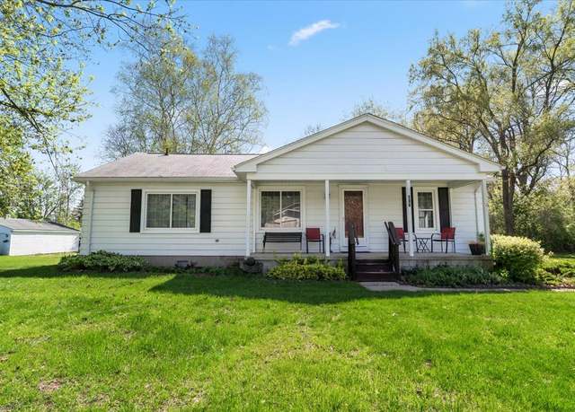 Property at 910 Tyrone Ave, Waterford, MI 48328, 2 beds, 2 baths