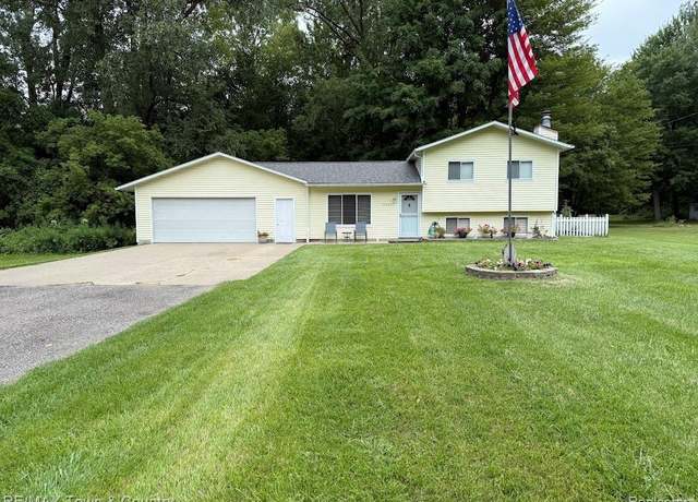 Property at 13496 N Lewis Rd, Thetford Township, MI 48420, 3 beds, 1 bath