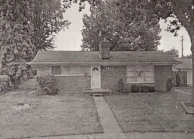 Property at 8854 Roslyn St, Livonia, MI 48150, 3 beds, 1.5 baths