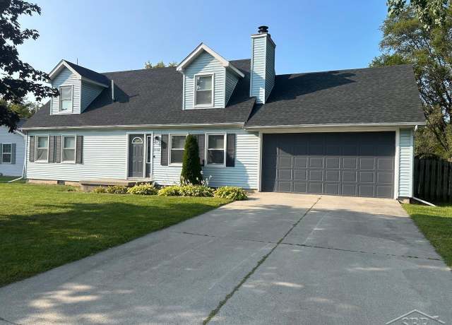 Property at 1112 Asbury Ct, Saginaw Charter Township, MI 48602, 4 beds, 2 baths