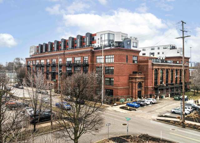 Property at 600 Broadway Ave NW #603, Grand Rapids, MI 49504, 3 beds, 2.5 baths