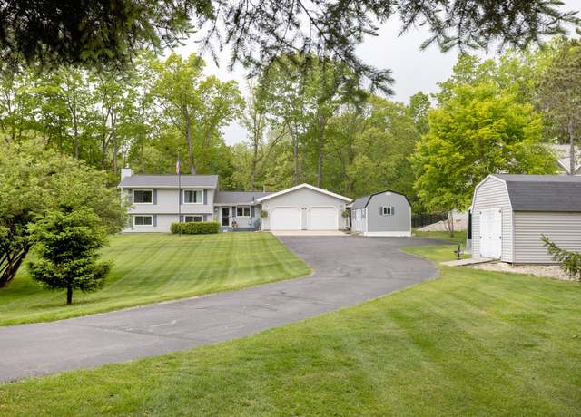 Property at 66 Meridian Ct, Mt Pleasant, MI 48858, 3 beds, 3.5 baths