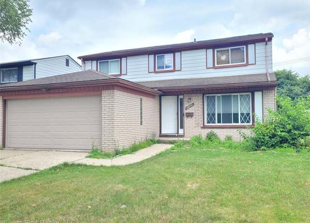Property at 26040 Marlowe Pl, Oak Park, MI 48237, 4 beds, 3.5 baths
