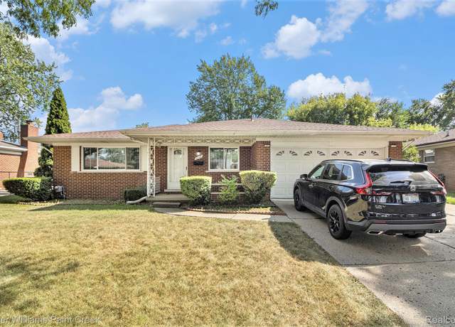Property at 8160 Busch St, Center Line, MI 48015, 3 beds, 2.5 baths