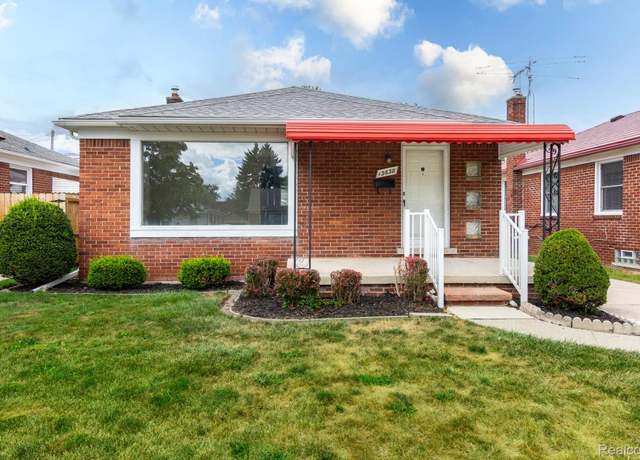 Property at 13638 Castle St, Southgate, MI 48195, 3 beds, 2 baths
