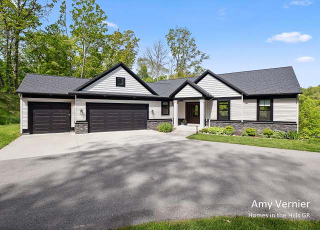 Property at 8700 Bennett St SE, Ada, MI 49301, 4 beds, 2.5 baths