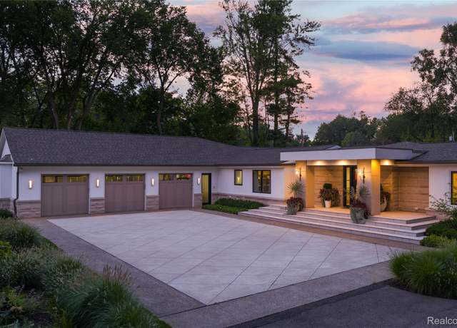 Property at 4806 Walnut Lake Rd, Bloomfield Hills, MI 48301, 4 beds, 5.5 baths