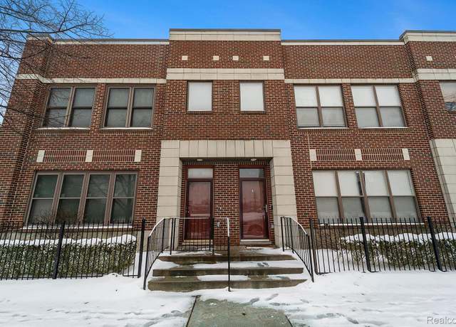 Property at 9 Delaware St, Detroit, MI 48202, 2 beds, 1.5 baths