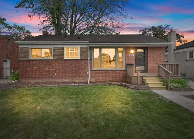 Property at 462 Gilman St, Garden City, MI 48135, 3 beds, 1.5 baths