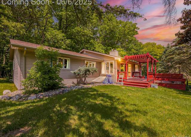 Property at 15068 Eddy Lake Rd, Fenton, MI 48430, 3 beds, 2 baths