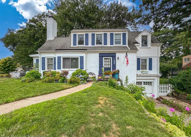 Property at 611 N Melborn St, Dearborn, MI 48128, 4 beds, 3.5 baths