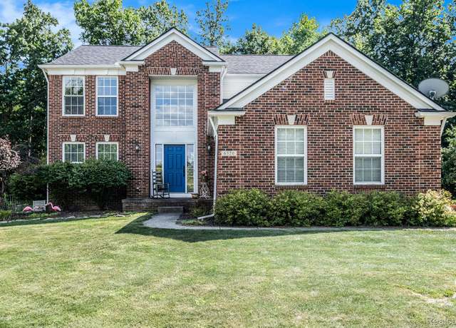 Property at 6320 Knob Bend Dr, Grand Blanc, MI 48439, 4 beds, 2.5 baths
