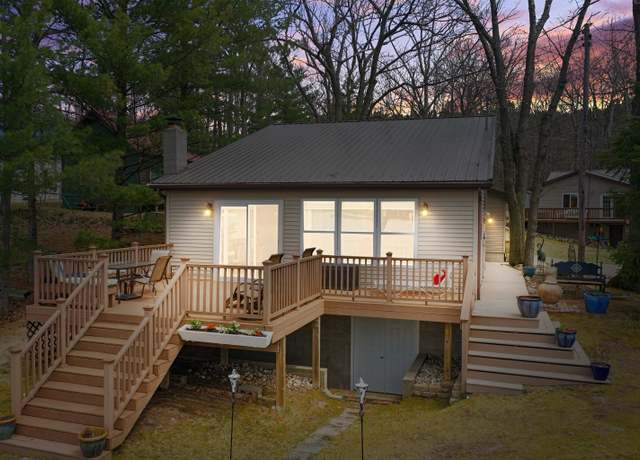 Property at 1750 & 1760 S Schneider St, Lake City, MI 49651, 4 beds, 2 baths