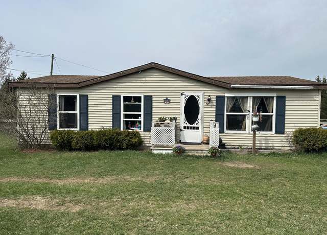 Property at 5240 Vance Rd, Grawn, MI 49637, 3 beds, 1 bath