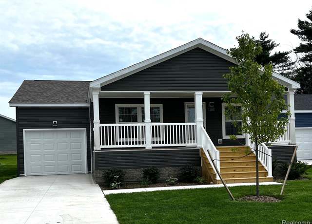 Property at 2760 Naples Ct, Lapeer, MI 48446, 3 beds, 2 baths
