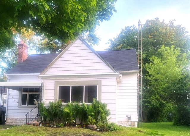 Property at 2609 Berkley St, Flint, MI 48504, 3 beds, 1 bath