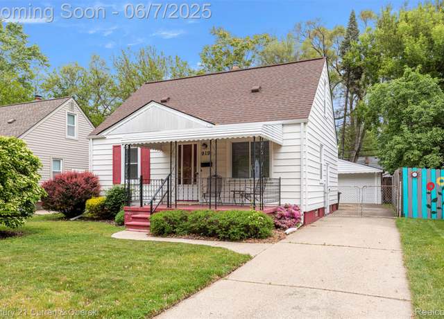 Property at 919 Whitcomb Ave, Royal Oak, MI 48073, 3 beds, 1 bath