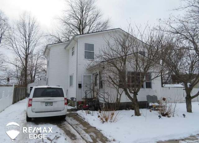 Property at 426 Dell Ave, Flint, MI 48507, 4 beds, 2 baths