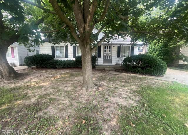 Property at 21717 Bon Heur St, St Clair Shores, MI 48081, 2 beds, 1 bath