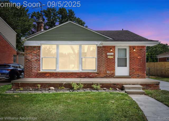 Property at 9844 E Clements Cir, Livonia, MI 48150, 3 beds, 2 baths
