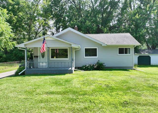 Property at 460 Oak St, Mt Morris, MI 48458, 3 beds, 1 bath