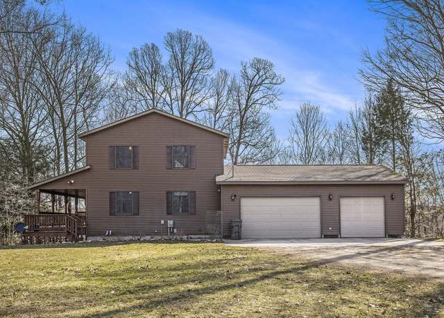 Property at 8440 S Felch Ave, Newaygo, MI 49337, 4 beds, 3 baths