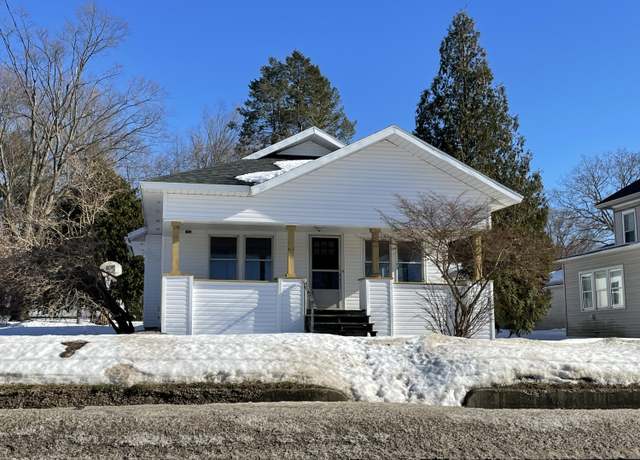 Property at 320 N State St, Shelby, MI 49455, 4 beds, 2.5 baths