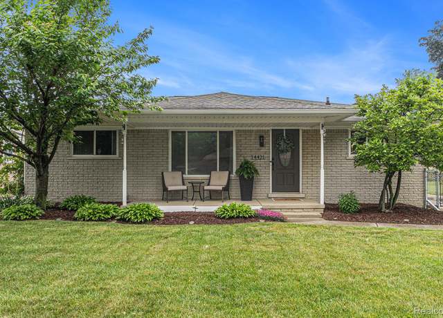 Property at 14421 Hope Dr, Sterling Heights, MI 48313, 3 beds, 1 bath