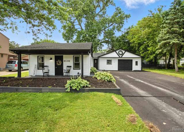 Property at 8411 Hugh St, Westland, MI 48185, 3 beds, 1 bath