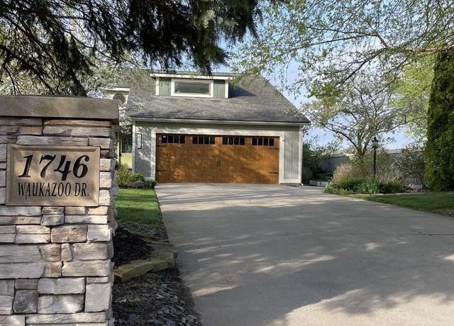 Property at 1746 Waukazoo Dr, Holland, MI 49424, 3 beds, 2 baths